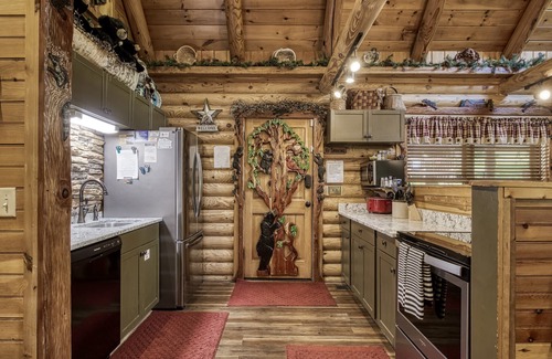 Gatlinburg - Pigeon Forge Cabin | Waterfall Views and River Access-Close to Pigeon Forge -Seasonal pool access