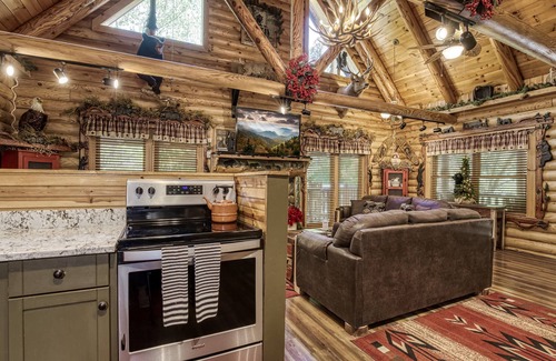 Gatlinburg - Pigeon Forge Cabin | Waterfall Views and River Access-Close to Pigeon Forge -Seasonal pool access