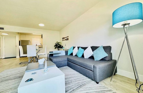 Eastern Shores Apartment | Waterfront 1BR, Parking , Walk to the Beach