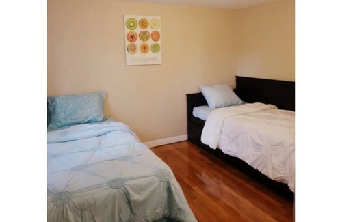Salem House | Waterfront 2 Bedroom on private cove in Salem NH.