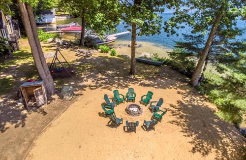 Holderness House | Waterfront 2 bedroom on Squam (Suite 12)