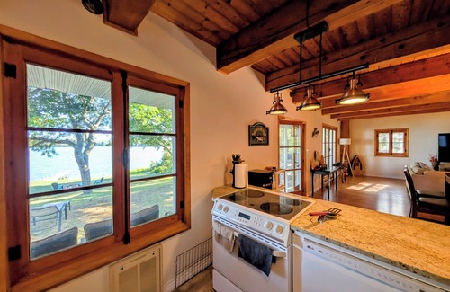 Greater Napanee House | Waterfront 2br fully equipped private cottage with wooded area and large yard