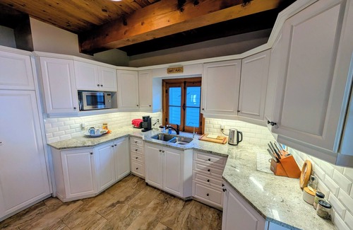 Greater Napanee House | Waterfront 2br fully equipped private cottage with wooded area and large yard