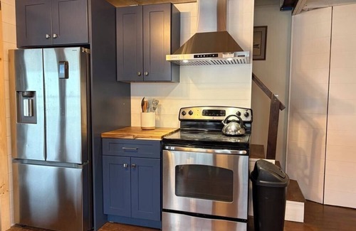 Old Lyme House | WATERFRONT 3-bedroom pet friendly BEACH house - Old Lyme - AC, WiFi, fireplace n