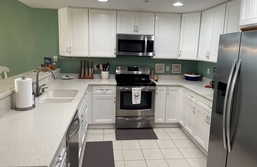 Crisfield Condo | Waterfront 3 bedroom condo. Fall and oysters are here!