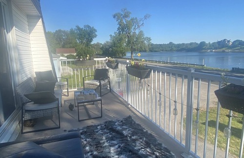 Hull Villa | 📍Waterfront 3 Luxury bedroom with pool and parking