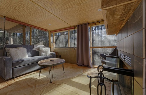 Cleveland Cabin | Waterfront 3rd night FREE with 2 night stay in August-near Wineries & Helen