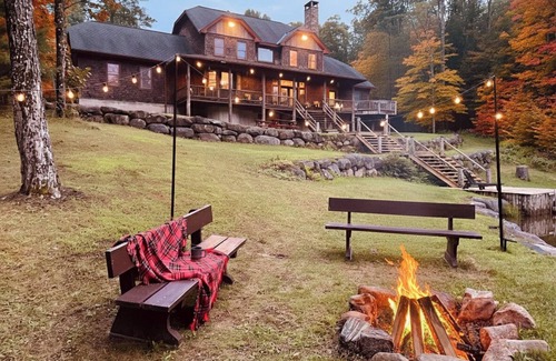 Essex County House | Waterfront 6bd/3.5bth, chef kitch, Adult Treehouse, Swimming, B-ball, Sleeps 12