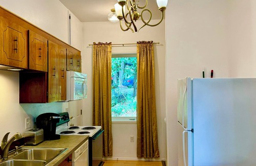 Camano Island House | Waterfront Acre Estate with Hot Tub and Mountain Views
