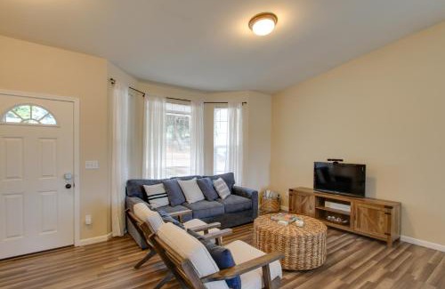 Allyn House | Waterfront Allyn Home with Fire Pit and 2 Kayaks!