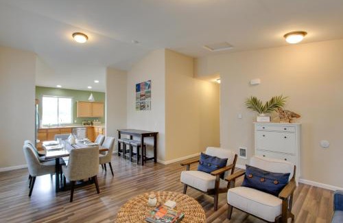 Allyn House | Waterfront Allyn Home with Fire Pit and 2 Kayaks!