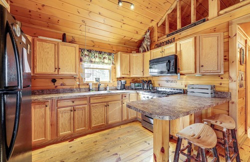 Carmel Cabin | Waterfront Angler’s Oasis in The Maine Highlands!