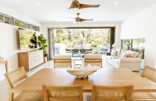 Maroochydore House | Waterfront at Serenity