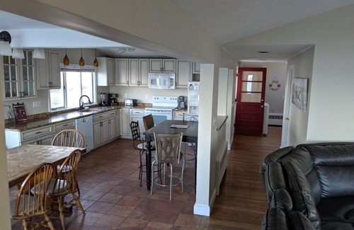 Ocean Bluff-Brant Rock House | Waterfront Beach House with Amazing Views