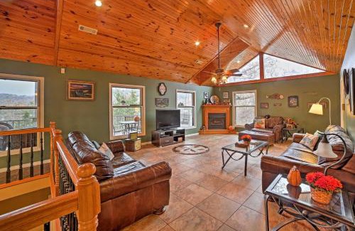 Sylvan Shores House | Waterfront Beaver Lake House with Deck and Fire Pit!