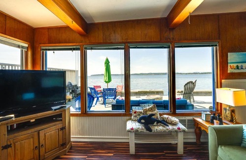 Birch Bay House | Waterfront Birch Bay Cabin Beach Access and Sunsets