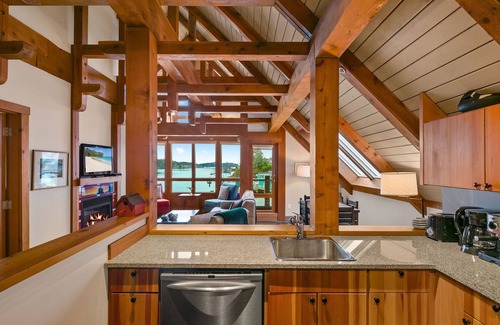 Ucluelet Condo | Waterfront - Black Rock Landing