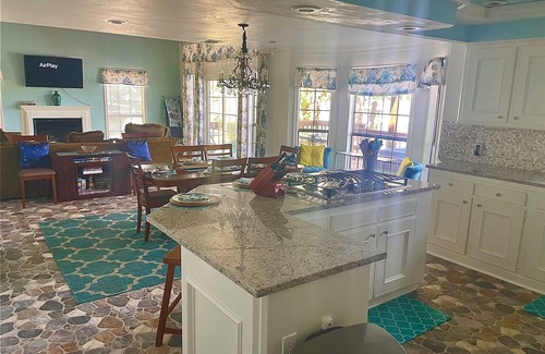 Trinity House | Waterfront, Boat Dock, Great Fishing - Long Term Renters Welcome - Sleeps 9