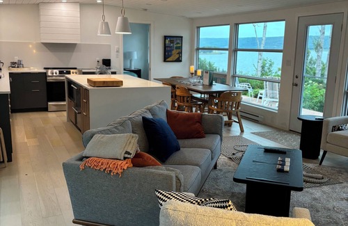Cape Breton Regional Municipality House | Waterfront Bras D'or Lakehouse 3bdrm/2bath 20 minutes to Sydney