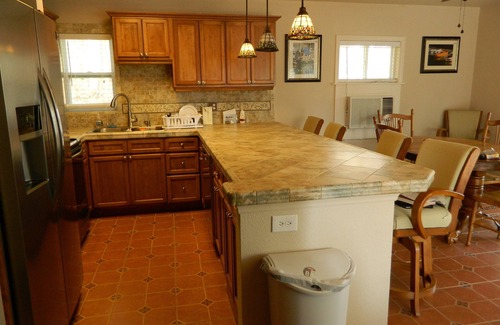 Southmont House | Waterfront Bungalow with private pier/dock and fire pit on High Rock lake