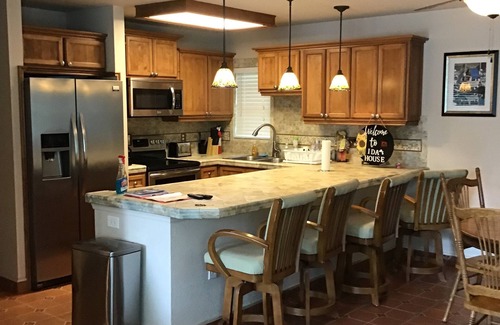 Southmont House | Waterfront Bungalow with private pier/dock and fire pit on High Rock lake
