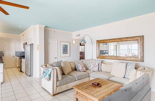 South Padre Island Condo | Waterfront condo with pool, private dock, amazing views & patio - walk to beach
