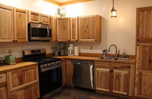 Talkeetna Cabin | Waterfront Cabin Bungalow Private & Tranquil 13 miles from downtown Talkeetna