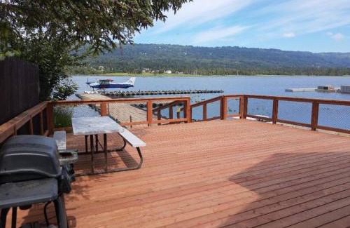 Homer House | Waterfront Cabin - Homer Seaplane Base