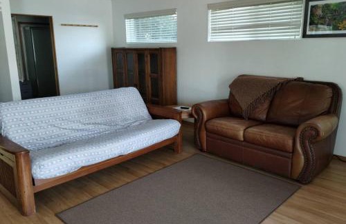 Homer House | Waterfront Cabin - Homer Seaplane Base