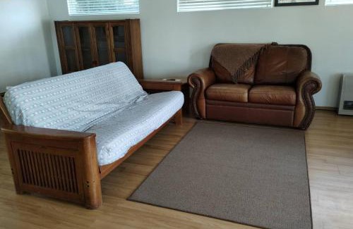 Homer House | Waterfront Cabin - Homer Seaplane Base
