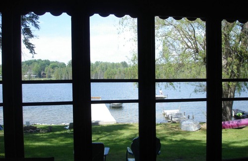 Alden Cottage | Waterfront Cabin on Clam Lake / Torch Lake