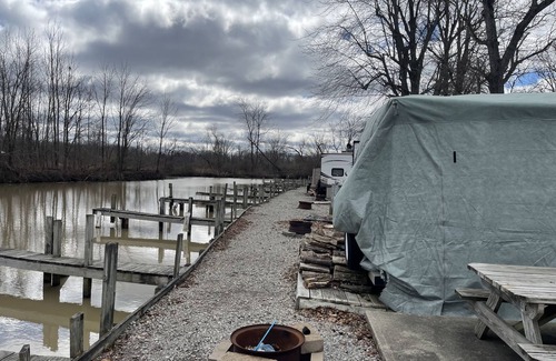 Saint Johns House | Waterfront camper, great for boaters!