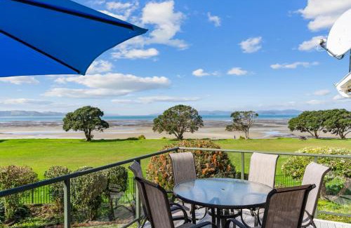 Snells Beach House | Waterfront Charm - Snells Beach Holiday Home