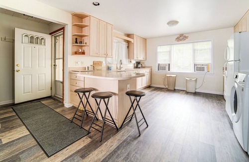 Jamestown West House | Waterfront Chautauqua Lake Home w/Deck & Grill!