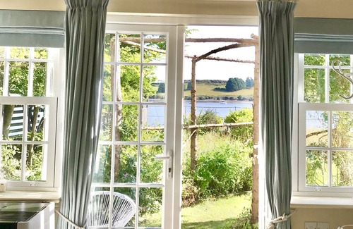 Kinsale Apartment | Waterfront coastal chic in the heart of Kinsale, Co.Cork.