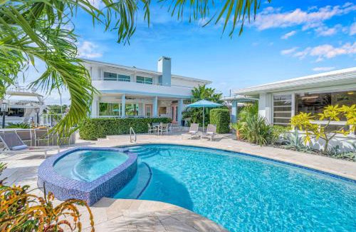 Coral Ridge Villa | Waterfront Compound 2 Heated Pools SaltAire Lime Keys