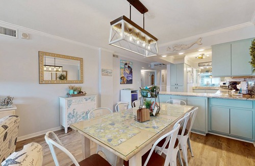 Biltmore Beach Condo | Waterfront Condo with Views, Beach Access, Shared Pools/Hot Tub - Snowbirds OK