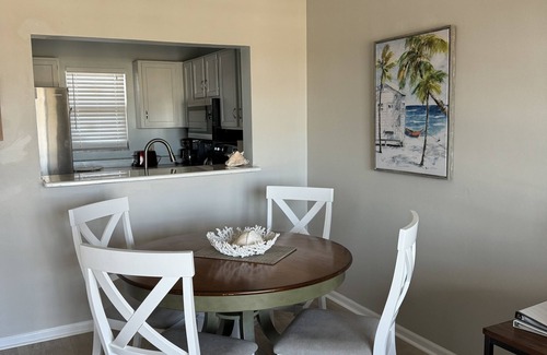 Old Naples Condo | Waterfront Condo, minutes to downtown Old Naples