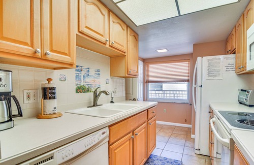 Madeira Beach Condo | Waterfront Condo w/Patio & Pool on Madeira Beach!