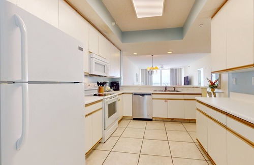Navarre Beach Condo | Waterfront Condo with Balcony, Washer/Dryer & Shared Pool