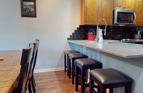 New Braunfels Condo | Waterfront Condo on the Comal River- CW B212 : Free Tubes with Rental!