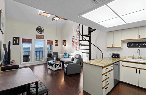 Port Charlotte Apartment | Waterfront Condo w Scenic Views-Heated Pool