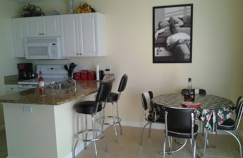 St. Petersburg - Clearwater Condo | Waterfront condo with private balcony. Sun All Day!