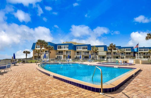 Crescent Beach Condo | Waterfront Condo with Great Views, Shared Pool, Tennis & Beach Access!