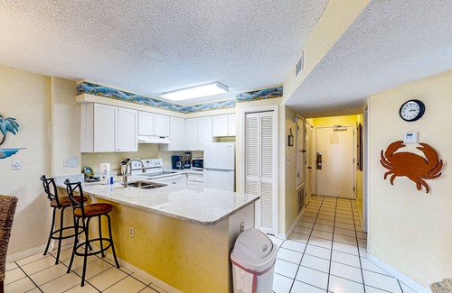Fort Morgan Condo | Waterfront condo with pools, hot tub, tennis, & beach access