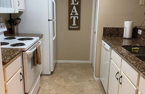 Walden on Lake Conroe Condo | Waterfront Condo with Private Pool and Amazing Views!