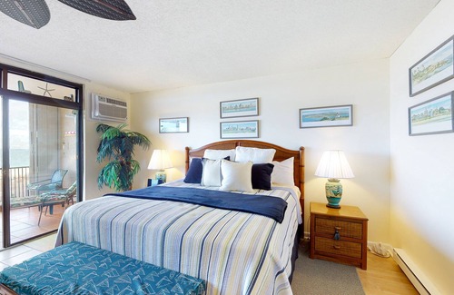 North Ocean City Condo | Waterfront condo with spacious balcony, W/D, & pool