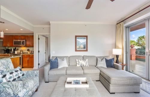 Honokowai Condo | Waterfront condo with resort pools, hot tubs & tropical views