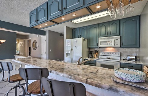 Osage Beach Apartment | Waterfront Condo with Community Perks in Osage Beach