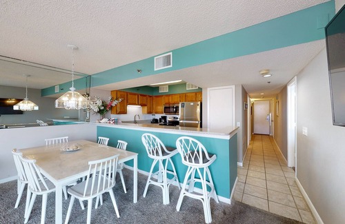 Miramar Beach Condo | Waterfront corner condo w/shared pool, pool spa, fitness room, & beach service